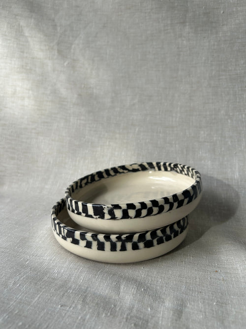 Checkered Round Deep Plate Set - Snack