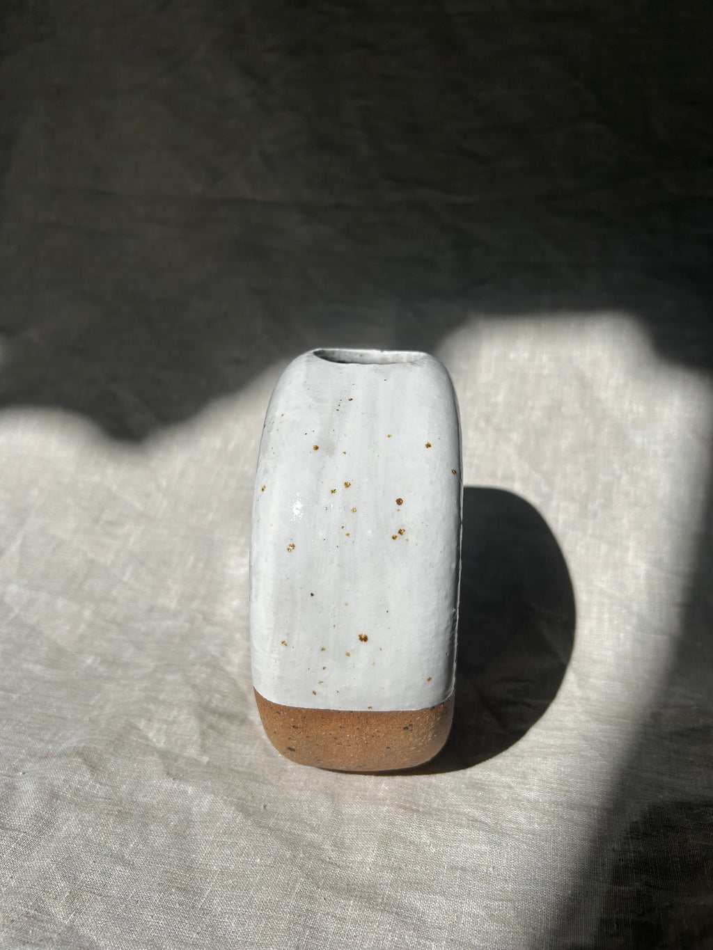 Round Vase - White