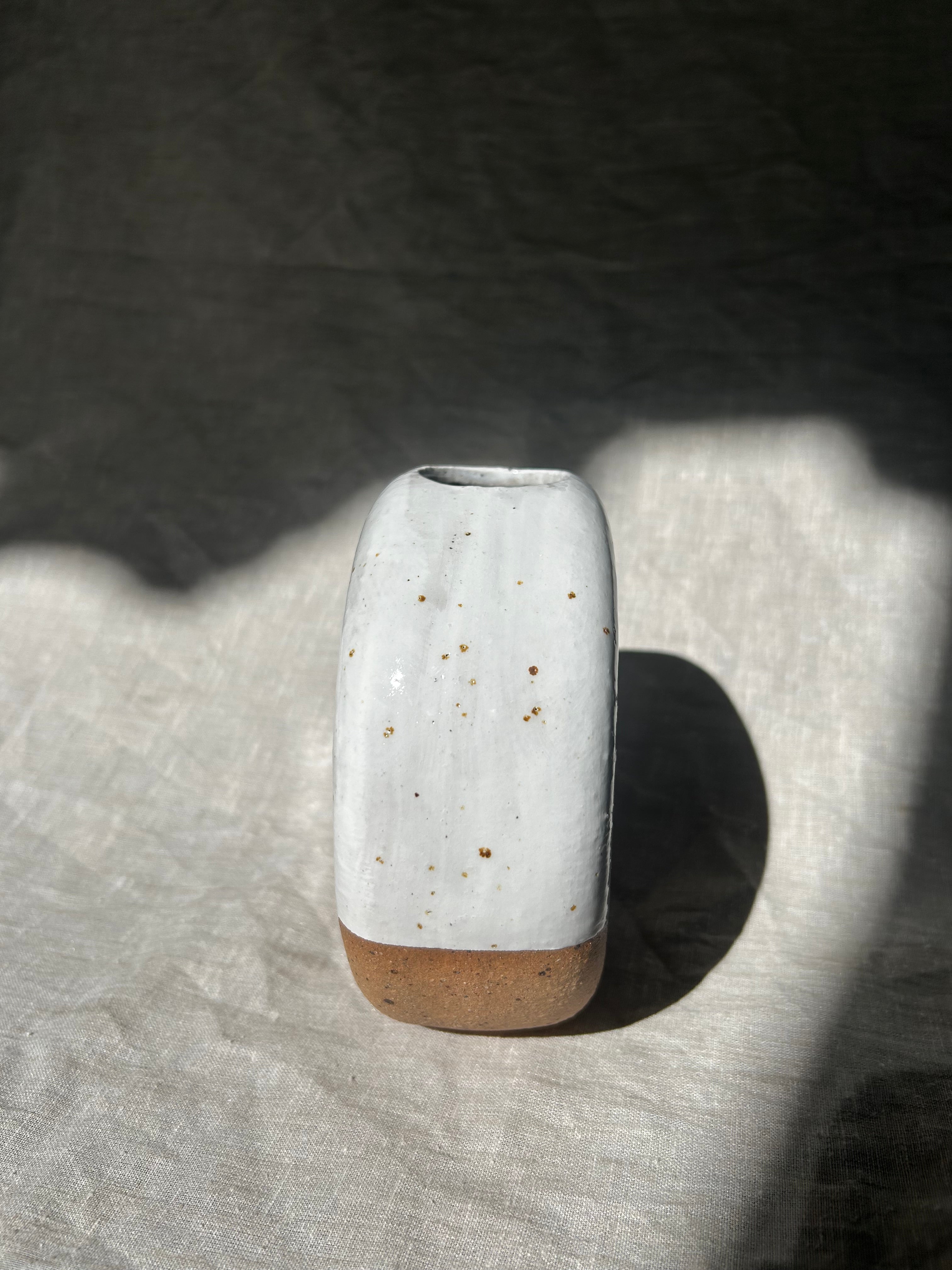 Round Vase - White