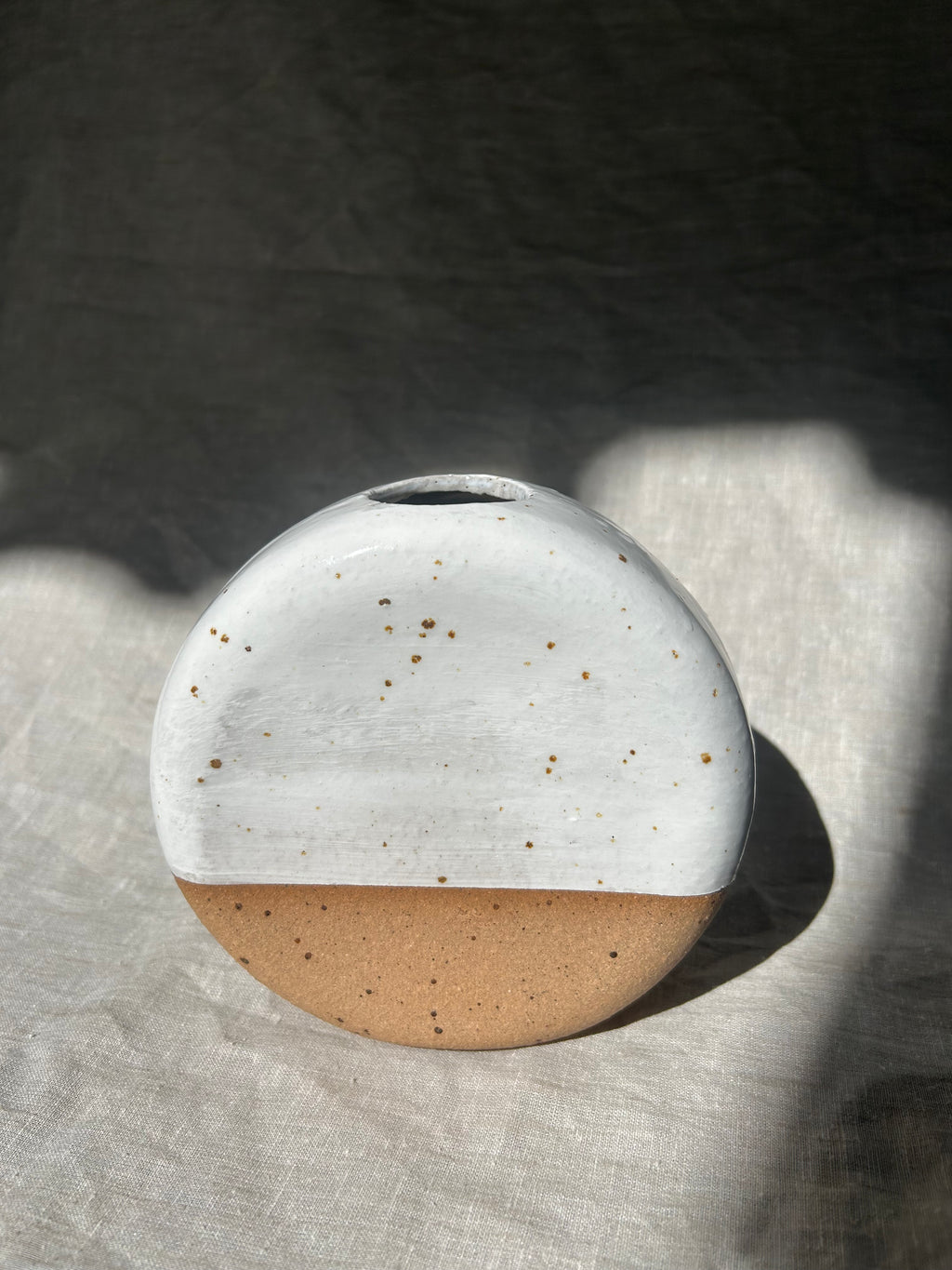 Round Vase - White